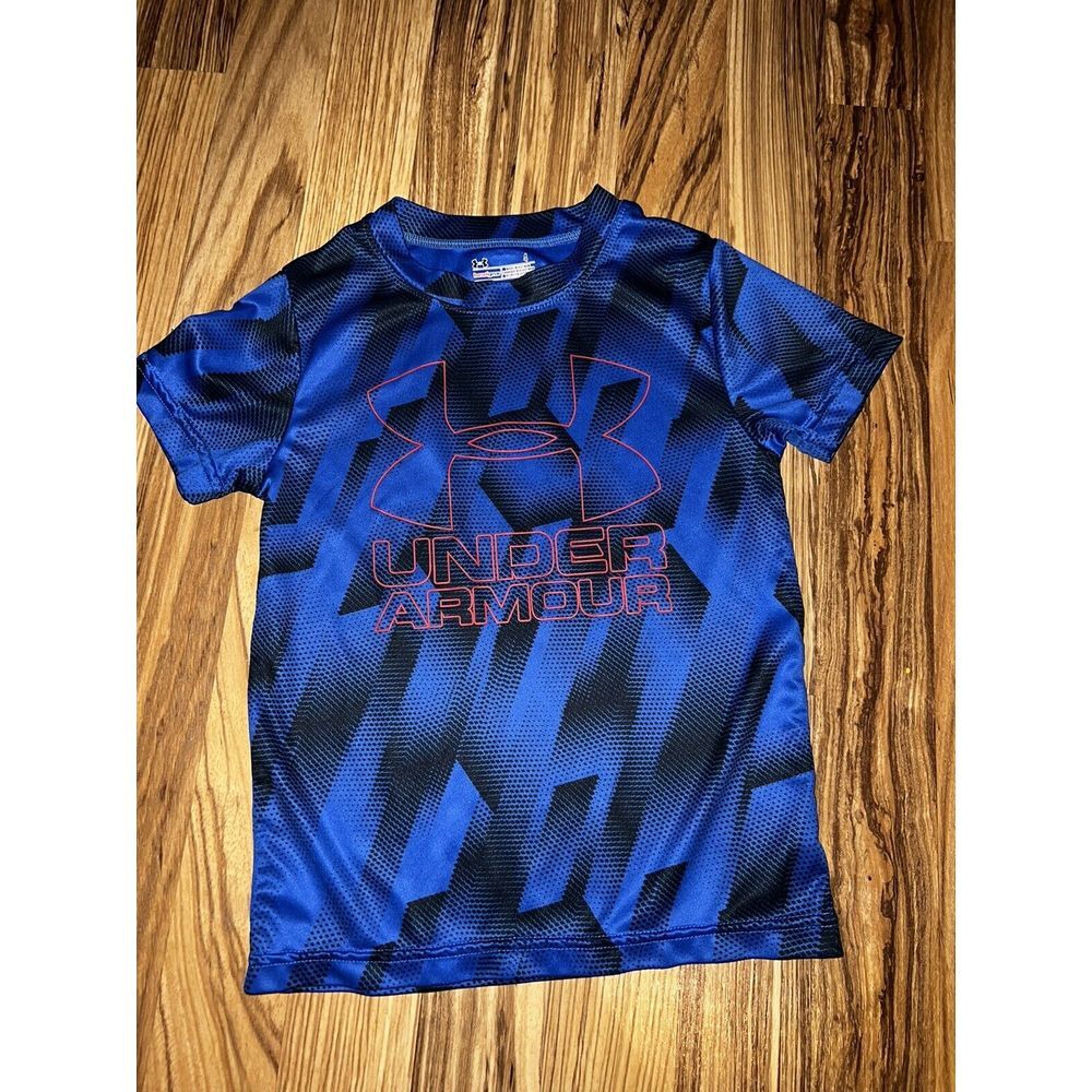 Under Armour Boy's T-shirt Sz 4 Graphic Tee‎ Lot Of 2 - Picture 2 of 5